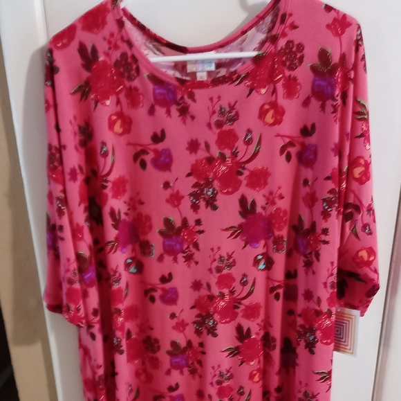 Moving-make offer! NWT LuLaRoe Irma XL - Picture 2 of 4